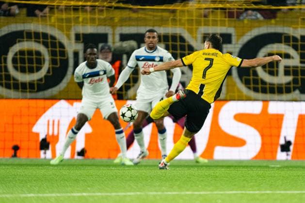 26 11 2024, Bern, Stadion Wankdorf, UEFA Champions League Young Boys Atalanta, 7 Filip Ugrinic Young Boys in action Bern Stadion Wankdorf Bern Switzerland Copyright: xJustPictures.ch KjetilxWaberx jp-en-KjWa-SF_241126_91322