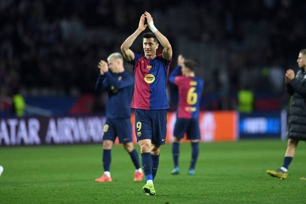 FC Barcelona, Barca v STADE BRESTOIS OLIMPIC STADIUM LLUIS COMPANYS. MONTJUIC,BARCELONA. NOVEMBER 26,2024 FC BARCELONA vs Stade Brestois November 26,2024 Robert Lewandowski (9) of FC Barcelona at the end of the UEFA Champions League 2024 25 League Phase match between FC Barcelona and Stade Brestois at Olimpic Stadium Lluis Companys of MontjuÃ¯c in Barcelona, Spain. Barcelona ESP Copyright: xS.xRosx