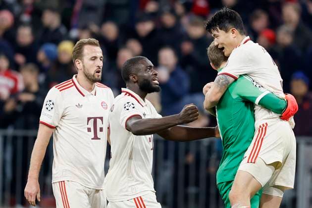 Picture from l Harry Kane FC Bayern Muenchen, 9 , Dayot Upamecano FC Bayern Muenchen, 2 , keeper, goalkeeper Manuel Neuer FC Bayern Muenchen, 1 and man of the match Min jae Kim FC Bayern Muenchen, 3 , cheering after the win against Paris, cheering, jubilant, cheering, emotions, 26 11 2024, Football, UEFA Champions League, Bayern Muenchen Paris St Germain, GER, Muenchen, Allianz Arena, DFL REGULATIONS PROHIBIT ANY USE OF PHOTOGRAPHS AS IMAGE SEQUENCES AND OR QUASI VIDEO Copyright: HMBxMedia xHeikoxBecker