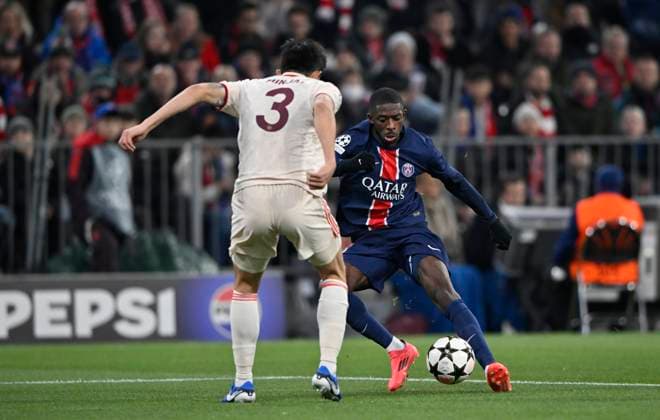 duel, action Min jae Kim FC Bayern Muenchen FCB 03 vs Ousmane Dembele FC Paris Saint Germain PSG 10 FC Bayern Muenchen FCB vs Paris Saint Germain PSG Matchday 5 26 11 2024 DFL REGULATIONS PROHIBIT ANY USE OF PHOTOGRAPHS AS IMAGE SEQUENCES AND OR QUASI VIDEO FC Bayern Muenchen FCB vs Paris Saint Germain PSG