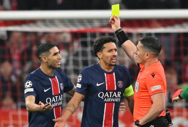 Referee Referee Istvan Kovacs ROU shows Achraf Hakimi FC Paris Saint Germain PSG 02 yellow card yellow caution in discussion with Marquinhos FC Paris Saint Germain PSG 05 center FC Bayern Muenchen FCB vs Paris Saint Germain PSG Matchday 5 26 11 2024 DFL REGULATIONS PROHIBIT ANY USE OF PHOTOGRAPHS AS IMAGE SEQUENCES AND OR QUASI VIDEO FC Bayern Muenchen FCB vs Paris Saint Germain PSG