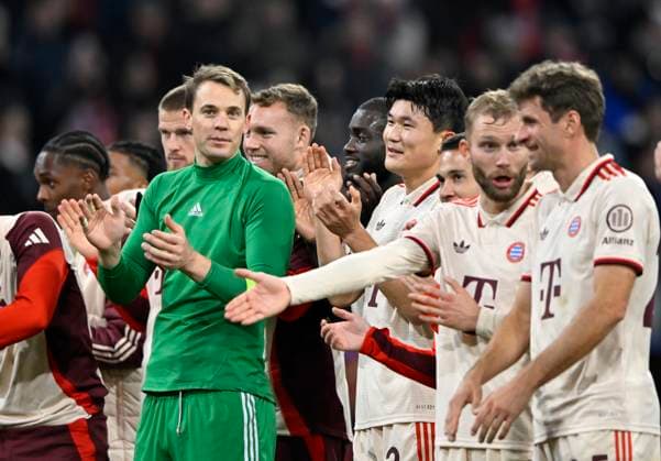 Final cheers, joy, happiness, Cheers Thomas Mueller FC Bayern Muenchen FCB 25 Konrad Laimer FC Bayern Muenchen FCB 27 Min jae Kim FC Bayern Muenchen FCB 03 Dayot Upamecano FC Bayern Muenchen FCB 02 Goalkeeper Manuel Neuer FC Bayern Muenchen FCB 01 Goalkeeper Daniel Peretz FC Bayern Muenchen FCB 18 FC Bayern Muenchen FCB vs Paris Saint Germain PSG Matchday 5 26 11 2024 DFL REGULATIONS PROHIBIT ANY USE OF PHOTOGRAPHS AS IMAGE SEQUENCES AND OR QUASI VIDEO FC Bayern Muenchen FCB vs Paris Saint Germain PSG