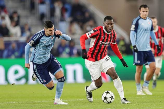 Slovan Bratislava Vs AC Milan in Bratislava, Slovakia - 26 Nov 2024 Marko Tolic of Slovan Bratislava (L) and Youssouf Fofana of AC Milan (R) seen in action during the UEFA Champions League match between Slovan Bratislava and AC Milan at Tehelne Pole Stadium. Final Score; Slovan Bratislava 2:3 AC Milan. Bratislava Slovakia Copyright: xGrzegorzxWajdax xSOPAxImagesx SLOMIL_26112024_15