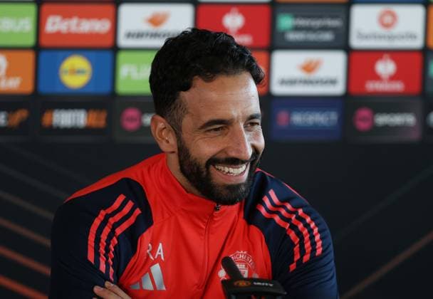 - Manchester United, ManU Training, UEFA Europa League 2024 25, League Phase, MD5 training Session at Carrington Training Ground, Manchester, UK - 27th November 2024. (C) Daniel Weir Crystal Pix Ruben Amorim Manager of Manchester United in his pre match press conference, PK, Pressekonferenz - Manchester United Training, UEFA Europa League 2024 25, League Phase, MD5 training Session at Carrington Training Ground, Manchester, UK - 27th November 2024. (C) Daniel Weir Crystal Pix Manchester Carrington Training Ground UK Copyright: xDanxWeirx CP_Manchester_United_Training_26
