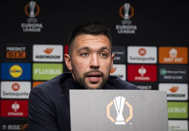 SAN SEBASTIAN - Ajax coach Francesco Farioli during the press conference, PK, Pressekonferenz in the press room of the Reale Arena (Estadio Anoeta) prior to Ajax s Europa League match against Real Sociedad. ANP TOBIAS KLEUVER xVIxANPxSportx xxANPxIVx 514397617 originalFilename: 514397617.jpg