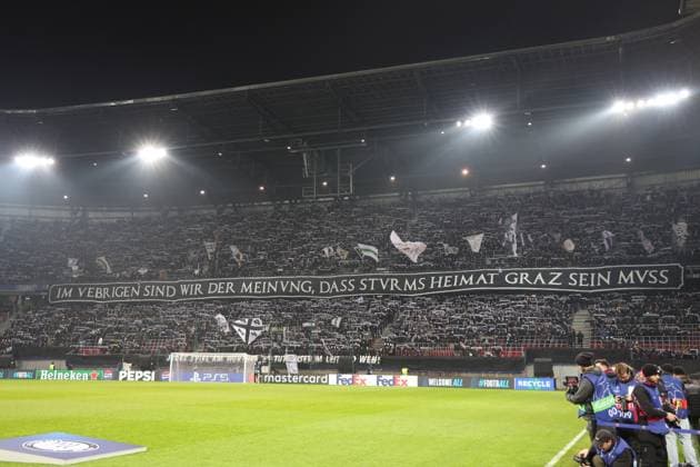 SOCCER - UEFA CL, Sturm vs Girona KLAGENFURT,AUSTRIA,27.NOV.24 - SOCCER - UEFA Champions League, SK Sturm Graz vs Girona FC. Image shows fans (Sturm).  GEPAxpictures xChrisxBauer