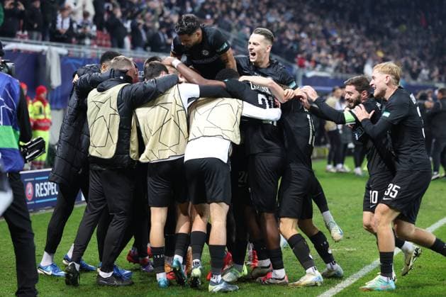 SOCCER - UEFA CL, Sturm vs Girona KLAGENFURT,AUSTRIA,27.NOV.24 - SOCCER - UEFA Champions League, SK Sturm Graz vs Girona FC. Image shows the rejoicing of Sturm.  GEPAxpictures xChrisxBauer