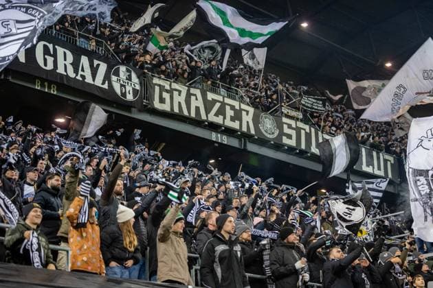 SOCCER - UEFA CL, Sturm vs Girona KLAGENFURT,AUSTRIA,27.NOV.24 - SOCCER - UEFA Champions League, SK Sturm Graz vs Girona FC. Image shows the fans of Sturm.  GEPAxpictures xMatthiasxTrinkl