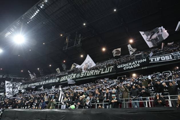 SOCCER - UEFA CL, Sturm vs Girona KLAGENFURT,AUSTRIA,27.NOV.24 - SOCCER - UEFA Champions League, SK Sturm Graz vs Girona FC. Image shows fans (Sturm).  GEPAxpictures xChrisxBauer