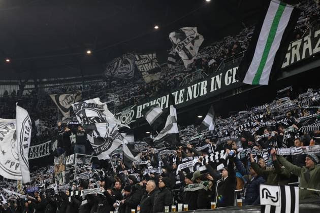 SOCCER - UEFA CL, Sturm vs Girona KLAGENFURT,AUSTRIA,27.NOV.24 - SOCCER - UEFA Champions League, SK Sturm Graz vs Girona FC. Image shows fans (Sturm).  GEPAxpictures xChrisxBauer