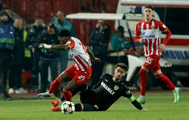 27.11.2024 Belgrade(Serbia) FK Crvena Zvezda-VfB Stuttgart Champions League men s football Atakan Karazor (C) VfB Stuttgart , Joao Milson(L) Andrija Maksimovic(R) Crvena Zvezda(Red Star) :S.Sandic