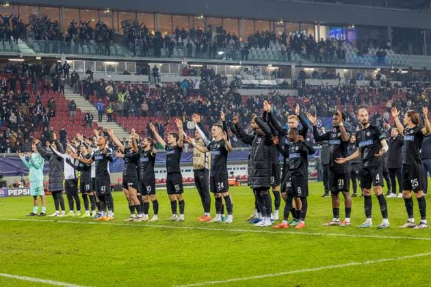 SOCCER - UEFA CL, Sturm vs Girona KLAGENFURT,AUSTRIA,27.NOV.24 - SOCCER - UEFA Champions League, SK Sturm Graz vs Girona FC. Image shows the rejoicing of Sturm.  GEPAxpictures xMatthiasxTrinkl