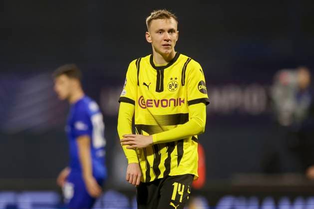 Maximilian Beier Borussia Dortmund looks on, UEFA Champions League 2024 25 League Phase MD5, GNK Dinamo v Borussia Dortmund, Stadion Maksimir on November 27, 2024 in Zagreb, Croatia Photo by Marco Steinbrenner DeFodi Images Maximilian Beier Borussia Dortmund looks on, UEFA Champions League 2024 25 League Phase MD5, GNK Dinamo v Borussia Dortmund, Stadion Maksimir, November 27, 2024 in Zagreb, Croatia Photo by Marco Steinbrenner DeFodi Images Defodi 700 zagreb bvb 20241127 038 Defodi-700