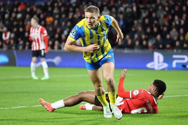 EINDHOVEN, 27-11-2024, Philips Stadium, UEFA Champions League season 2024 25, match between PSV and Sjachtar Donetsk, Sjachtar Donetsk player Danylo Sikan scores the 0-1 PSV - Sjachtar Donetsk  x26839308x Copyright: