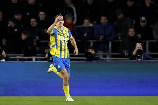 EINDHOVEN - Danylo Sikan of FK Shakhtar Donetsk celebrates 0-1 during the UEFA Champions league match between PSV Eindhoven and Shakhtar Donetsk at Phillips Stadium on Nov. 27, 2024 in Eindhoven, Netherlands. ANP MAURICE VAN STEEN UEFA Champions League 2024 25 League Phase MD5 2024 25 xVIxANPxSportx xxANPxIVx 514404807 originalFilename: 514404807.jpg