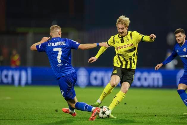 Luka Stojkovic GNK Dinamo and Julian Brandt Borussia Dortmund battle for the ball, UEFA Champions League 2024 25 League Phase MD5, GNK Dinamo v Borussia Dortmund, Stadion Maksimir on November 27, 2024 in Zagreb, Croatia Photo by Marco Steinbrenner DeFodi Images Luka Stojkovic GNK Dinamo and Julian Brandt Borussia Dortmund battle for the ball, UEFA Champions League 2024 25 League Phase MD5, GNK Dinamo v Borussia Dortmund, Stadion Maksimir, November 27, 2024 in Zagreb, Croatia Photo by Marco Steinbrenner DeFodi Images Defodi 700 zagreb bvb 20241127 040 Defodi-700