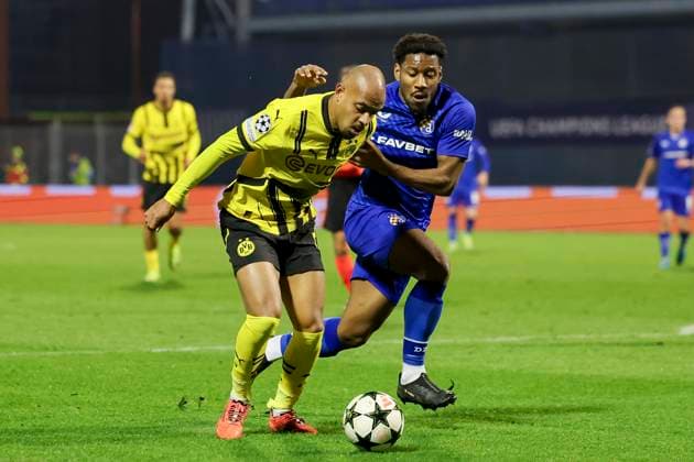 Donyell Malen Borussia Dortmund and Ronael Pierre Gabriel GNK Dinamo battle for the ball, UEFA Champions League 2024 25 League Phase MD5, GNK Dinamo v Borussia Dortmund, Stadion Maksimir on November 27, 2024 in Zagreb, Croatia Photo by Marco Steinbrenner DeFodi Images Donyell Malen Borussia Dortmund and Ronael Pierre Gabriel GNK Dinamo battle for the ball, UEFA Champions League 2024 25 League Phase MD5, GNK Dinamo v Borussia Dortmund, Stadion Maksimir, November 27, 2024 in Zagreb, Croatia Photo by Marco Steinbrenner DeFodi Images Defodi 700 zagreb bvb 20241127 046 Defodi-700
