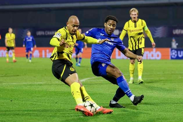 Donyell Malen Borussia Dortmund and Ronael Pierre Gabriel GNK Dinamo battle for the ball, UEFA Champions League 2024 25 League Phase MD5, GNK Dinamo v Borussia Dortmund, Stadion Maksimir on November 27, 2024 in Zagreb, Croatia Photo by Marco Steinbrenner DeFodi Images Donyell Malen Borussia Dortmund and Ronael Pierre Gabriel GNK Dinamo battle for the ball, UEFA Champions League 2024 25 League Phase MD5, GNK Dinamo v Borussia Dortmund, Stadion Maksimir, November 27, 2024 in Zagreb, Croatia Photo by Marco Steinbrenner DeFodi Images Defodi 700 zagreb bvb 20241127 048 Defodi-700