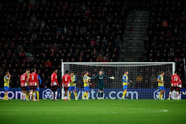 EINDHOVEN, NETHERLAND - 27 NOVEMBER, 2024: The UEFA Champions League football match between PSV - FC Shakhtar Donetsk at Philips Arena  Copyright: xVitaliixKliuievx