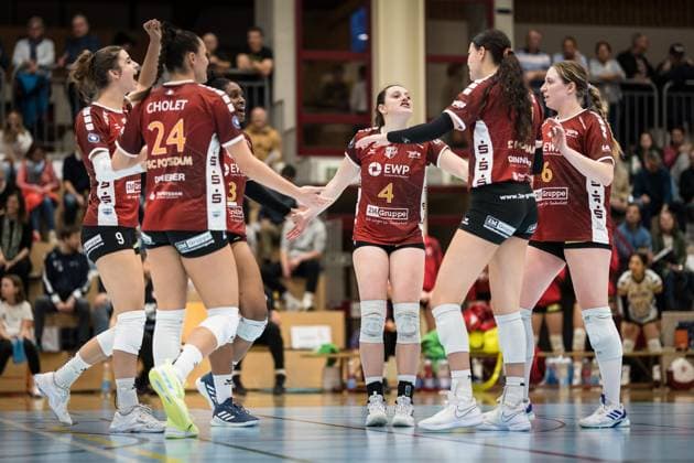 Volleyball CEV Challenge League Volley Duedingen vs SC Potsdam Duedingen , 27 11 2024 Jade Cholet Outside Hitter, SC Potsdam, 24 Danielle Harbin Opposite, SC Potsdam, 3 Jenna Ewert Setter, SC Potsdam, 4 Eleanor Holthaus Outside Hitter, SC Potsdam, 6 Volleyball CEV Challenge League Volley Duedingen vs SC Potsdam in Duedingen , 27 11 2024 Copyright: xBEAUTIFULxSPORTS OlafxRellischx