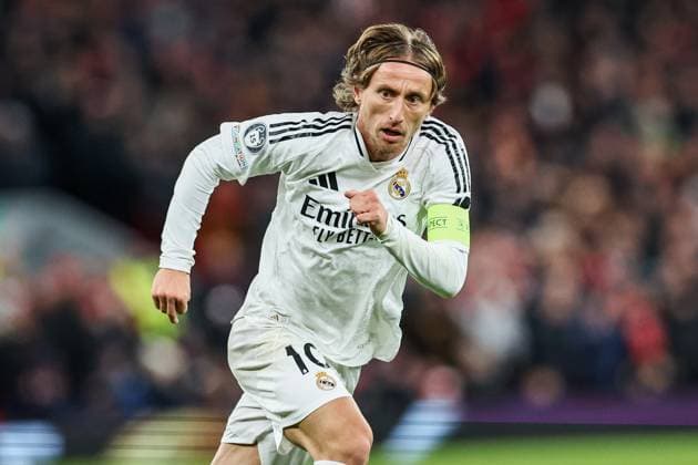 UEFA Champions League, League Phase MD5 Liverpool v Real Madrid Luka ModriÄ‡ of Real Madrid in action during the UEFA Champions League, League Phase MD5 Liverpool v Real Madrid at Anfield, Liverpool, United Kingdom, 27th November 2024 (Photo by Mark Cosgrove News Images) Liverpool Anfield Merseyside United Kingdom Copyright: xMarkxCosgrove NewsxImagesx