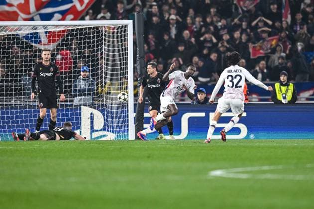 LillaÃ¢ÂÄÂ™s Ngal ayel Mukau celebrates after scoring a goal during Bologna FC vs LOSC Lille, UEFA Champions League football match in Bologna, Italy, November 27 2024  Copyright: xAlessioxMarini IPAxSportx xipa-ax xx IPA_51921554 IPA_Agency_IPA51921554
