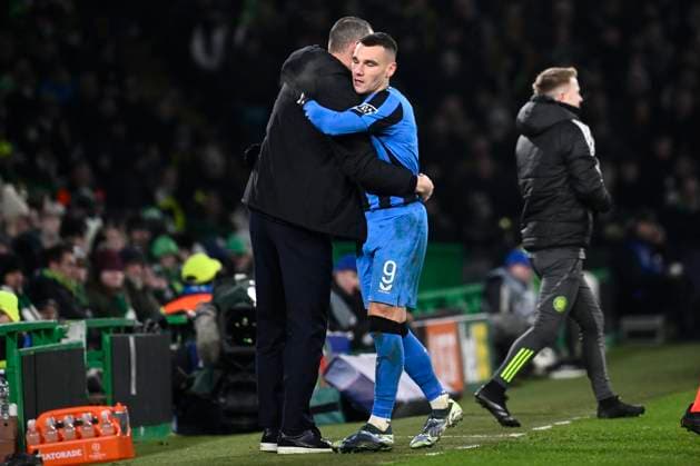 Celtic v Club Brugge - UEFA Champions League GLASGOW, SCOTLAND - NOVEMBER 27 : Jutgla Ferran forward of Club Brugge is being substituted during the UEFA Champions League phase matchday 5 between Celtic and Club Brugge on November 27, 2024 in Glasgow, Scotland, 27 11 2024 Glasgow Scotland  Copyright: xPeterxDexVoechtx
