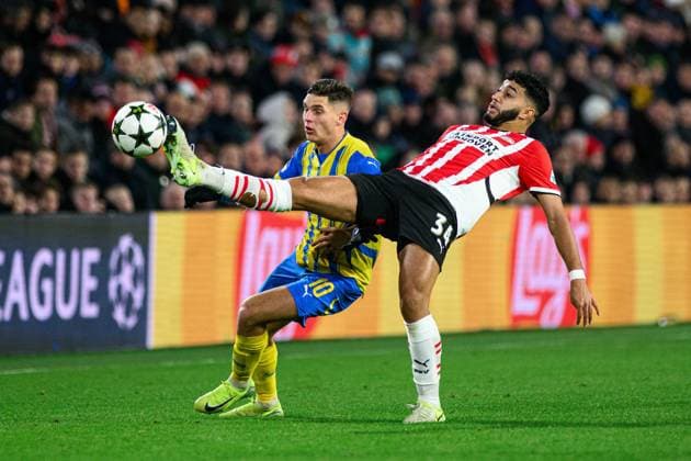 EINDHOVEN, NETHERLAND - 27 NOVEMBER, 2024: The UEFA Champions League football match between PSV - FC Shakhtar Donetsk at Philips Arena  Copyright: xVitaliixKliuievx