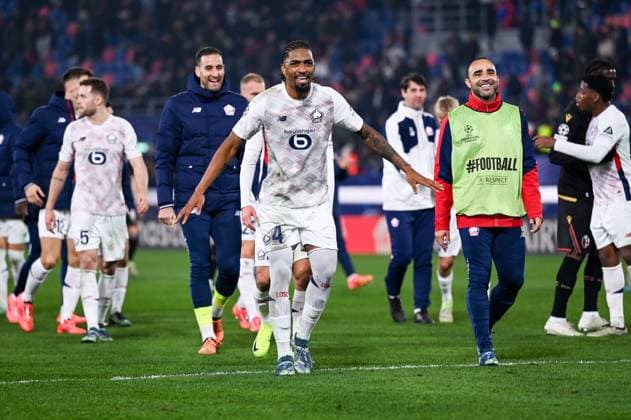 LillaÃ¢ÂÄÂ™s Alexsandro celebrates a victory at the end of match during Bologna FC vs LOSC Lille, UEFA Champions League football match in Bologna, Italy, November 27 2024  Copyright: xAlessioxMarini IPAxSportx xipa-ax xx IPA_51923221 IPA_Agency_IPA51923221