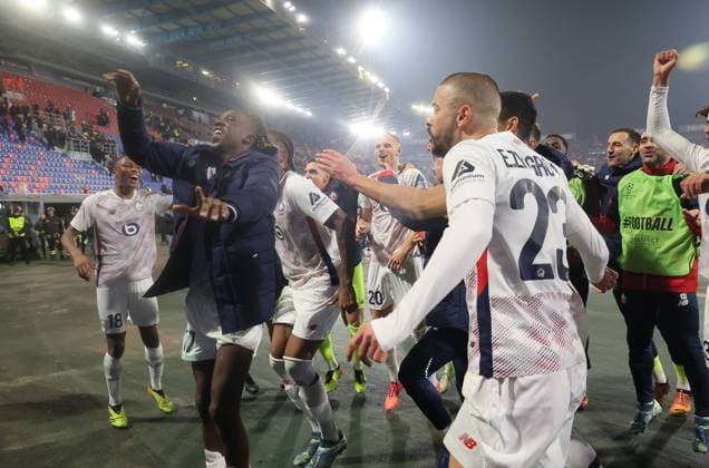 Lille s players celebrates at the end of the Uefa Champions League soccer match between Bologna f.c. and Losc Lille won 1-2 at the Dall Ara Stadium, Bologna, northern Italy, Wednesday, November 27, 2024. - Soccer - (Photo Michele Nucci - LaPresse)  Copyright: xMichelexNucci LaPressex