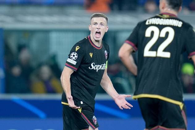 Bologna FC v LOSC Lille - UEFA Champions League 2024 25 Lewis Ferguson of Bologna FC reacts during the UEFA Champions League 2024 25 League Phase MD5 match between Bologna FC and LOSC Lille at Stadio Renato Dall™Ara on November 27, 2024 in Bologna, Italy. Bologna Stadio Renato Dall ARA Bologna Italy Copyright: xGiuseppexMaffiax UCL_BOLOGNA_LILLE_271124_BRU4913