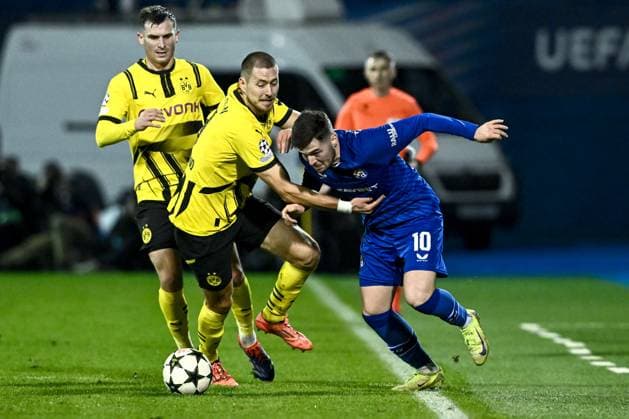 GNK Dinamo v Borussia Dortmund - UEFA Champions League 2024 25 League Phase MD5 Waldemar Anton of Borussia Dortmund tries to hold back Martin Baturina of Dinamo Zagreb during the UEFA Champions League 2024 25 League Phase MD5 match between GNK Dinamo Zagreb and Borussia Dortmund at Maksimir stadium on November 27, 2024 in Zagreb, Croatia.  MarkoxLukunic PIXSELL