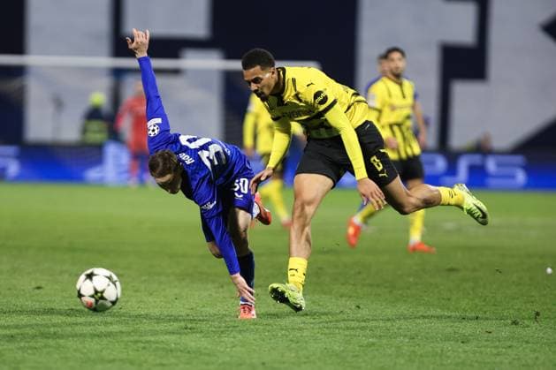 Zagreb, 27.11.2024. - Maksimir Stadium, UEFA CHAMPIONS LEAGUE - 2024 25, League phase, Matchday 5; GNK Dinamo - Borussia Dortmund. Marko Rog (30) and Felix Nmecha (8) GNK Dinamo - Borussia Dortmund 