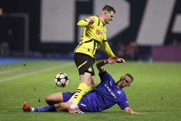 Zagreb, Croatia, 271124. Players Pascal Gross and Luka Stojkovic at the match of the 5th round of the UEFA Champions League, GNK Dinamo - Borussia Dortmund. Photo: Josip Bandic CROPIX Zagreb Copyright: xxJosipxBandicx xCROPIXx jb_dinamo_borussia16-271124