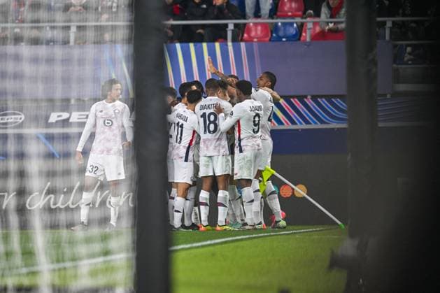 CALCIO - UEFA Champions League - Bologna FC vs LOSC Lille Lillaâ??s Ngal ayel Mukaucelebrates after scoring a goal during Bologna FC vs LOSC Lille, UEFA Champions League football match in Bologna, Italy, November 27 2024 Bologna Italy  Copyright: xIPAxSport ABACAx