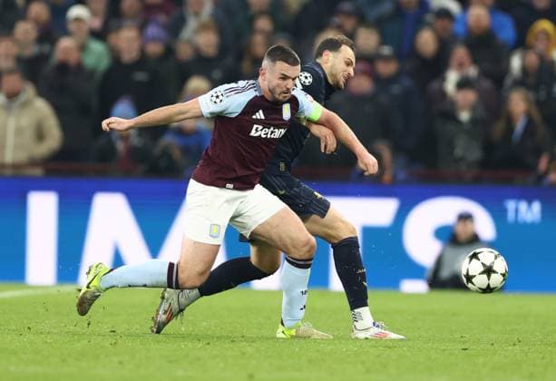 Aston Villa v Juventus FC Champions League 27 11 2024. John McGinn of Aston Villa and Federico Gatti of Juventus during the Champions League match between Aston Villa and Juventus FC at Villa Park, Birmingham, England on 27 November 2024. Birmingham Villa Park West Midlands England Editorial use only , Copyright: xRyanxBrownex PSI-20893-0126