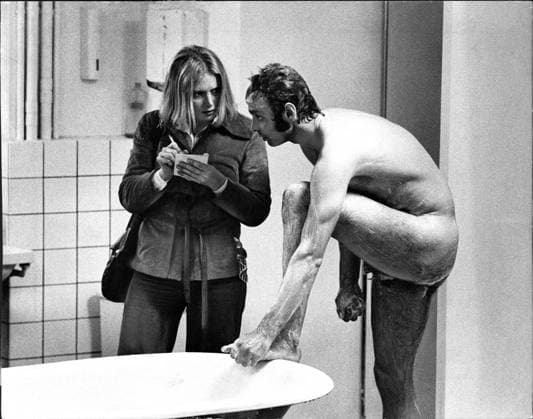 Archivbilder der Woche SPORT KW47 Anita Hansson, journalist Sverige Aftonbladet intervjuar en naken Yngve Leback, fotbollsspelare Sverige AIK efter en match, lättklädd STOCKHOLM SVERIGE x2512x *** Anita Hansson, journalist Sweden Aftonbladet interviews a naked Yngve Leback, soccer player Sweden AIK after a match, lightly dressed STOCKHOLM SWEDEN x2512x  Copyright: xGunnarxBergkrantz Aftonbladet TTx Anita Hansson intervjuar Yngve Leback xx *** Anita Hansson, journalist Sweden Aftonbladet interviews a naked Yngve Leback, soccer player Sweden AIK after a match, lightly dressed STOCKHOLM SWEDEN x2512x Anita Hansson, journalist Sweden Aftonbladet interviews a naked Yngve Leback, soccer player Sweden AIK after a match, lightly dressed STOCKHOLM SWEDEN x2512x  Copyright xGunnarxBergkrantz Aftonbladet TTx Anita Hansson interviews Yngve Leback xx  Copyright: xIMAGO GunnarxBergkrantz Aftonbladet TTx imago images 0780102670