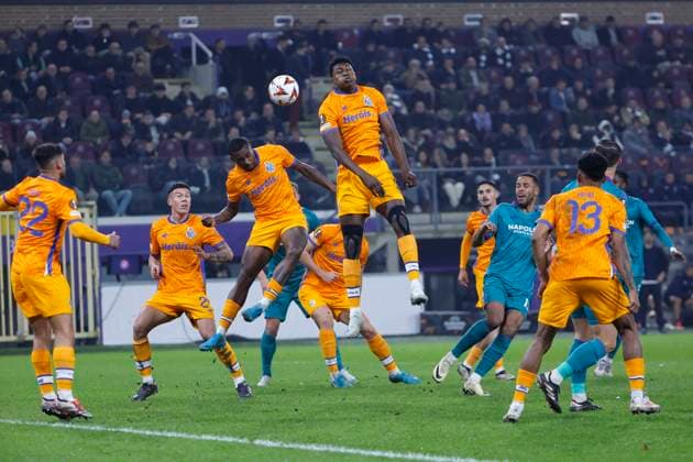 RSC Anderlecht v FC Porto - UEFA Europa League ANDERLECHT, BELGIUM - NOVEMBER 28 : during the UEFA Europa League 2024 25 League Phase MD5 match between RSC Anderlecht and FC Porto on November 28, 2024 in Anderlecht, Belgium, 28 11 2024 Anderlecht Belgium  Copyright: xJanxDexMeuleneirx