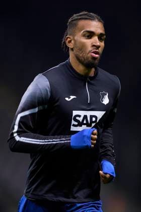 SC Braga V TSG 1899 Hoffenheim - UEFA Europa League 2024 25 League Phase MD5 Kevin Akpoguma of TSG 1899 Hoffenheim warms up before the UEFA Europa League match between SC Braga and TSG 1899 Hoffenheim at Estadio Municipal de Braga in Braga, Portugal, on November 28, 2024. Braga, Portugal Portugal  Copyright: xJosexManuelxAlvarezxReyx originalFilename:alvarezrey-notitle241128_npUvf.jpg