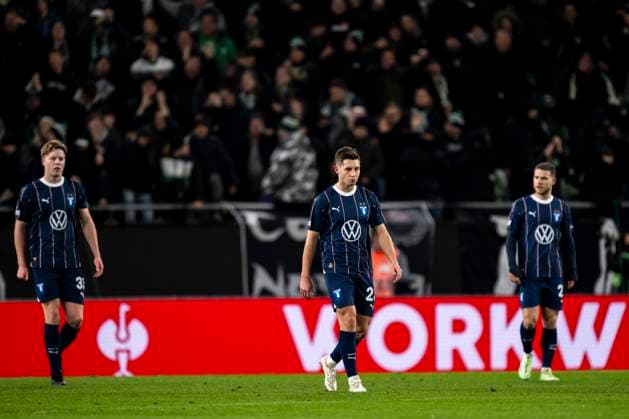 241128 Lasse Berg Johnsen of Malmö FF looks dejected during the UEFA Europa League football match between Ferencvaros and Malmö FF on November 28, 2024 in Budapest Photo Petter Arvidson BILDBYRAN kod PA PA0935 fotboll football soccer fotball uefa europa league europa league malmö ff Ferencvaros bbeng depp  Copyright: PETTERxARVIDSON BB241128PA057