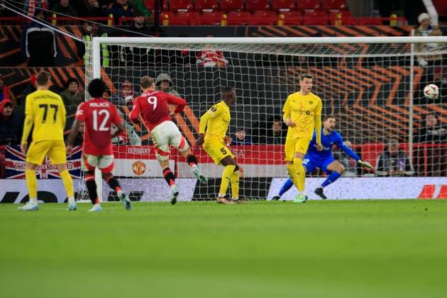 Manchester United, ManU v Bodo Glimt Europa League 28 11 2024. Matchday 5 of 8 GOAL Rasmus Hojlund (9) of Manchester United scores to make it 2-2 during the Europa League match between Manchester United and Bodo Glimt at Old Trafford, Manchester, England on 28 November 2024. Manchester Old Trafford Greater Manchester England Editorial use only , Copyright: xConorxMolloyx PSI-20898-0043