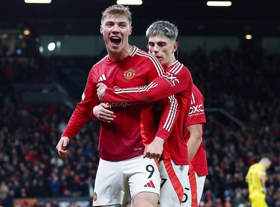 Rasmus Hojlund of Manchester United, ManU celebrates scoring a goal to make it 2-2 Manchester United v Bodo Glimt, UEFA Europa League, Group Stage, Football, Old Trafford, Manchester, UK - 28 Nov 2024 EDITORIAL USE ONLY No use with unauthorised audio, video, data, fixture lists, club league logos or live services. Online in-match use limited to 120 images, no video emulation. No use in betting, games or single club league player publications. Copyright: xMattxWest Shutterstockx 14945052x