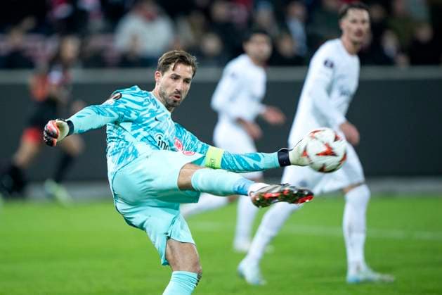 Frankfurt s goalkeeper Kevin Trapp during the UEFA Europa League match between FC Midtjylland and Eintracht Frankfurt at MCH Arena in Herning on Thursday, November 28, 2024 Photo Bo Amstrup Ritzau Scanpix , Herning Denmark Mors  Copyright: BoxAmrstrupx xRitzauxScanpix BoxAmstrupx spdk20241128-220237-L