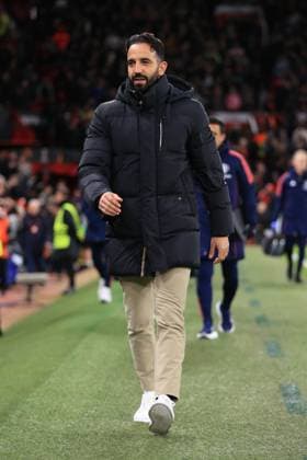 Fußball UEFA EUROPA League Manchester United gegen FK Bodo Glimt 28. November 2024 UEFA EUROPA League Manchester United gegen FK Bodo Glimt Manchester United Manager Ruben Amorim Foto Simon Stacpoole Abseits Manchester UK  Copyright: xSimonxStacpoolexOffside