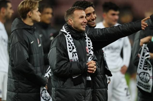 28 11 2024, Football UEFA Europa League, FC Midtjylland Eintracht Frankfurt, emonline, emspor, v l , Mario Götze Eintracht Frankfurt DFL DFB REGULATIONS PROHIBIT ANY USE OF PHOTOGRAPHS AS IMAGE SEQUENCES AND OR QUASI VIDEO xdcx Copyright: HMBxMedia Claus