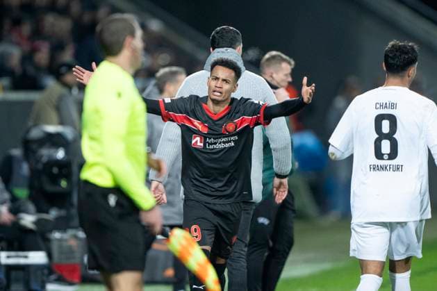 during the UEFA Europa League match between FC Midtjylland and Eintracht Frankfurt at MCH Arena in Herning on Thursday, November 28, 2024 Photo Bo Amstrup Ritzau Scanpix , Herning Denmark Mors  Copyright: BoxAmrstrupx xRitzauxScanpix BoxAmstrupx spdk20241128-232013-L