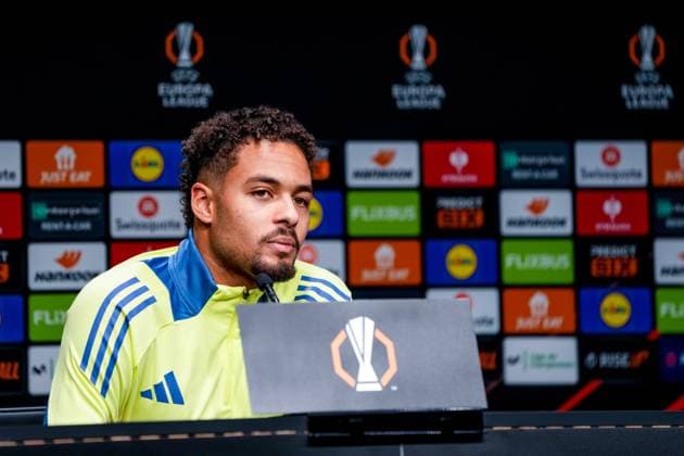 SAN SEBASTIAN, 28-11-2024 , Reale Arena , football, UEFA Europa League, season 2024 2025, Match between Real Sociedad and Ajax , Ajax player Devyne Rensch during press conference, PK, Pressekonferenz after the match Real Sociedad - Ajax  x26847043x Copyright: