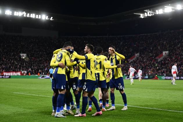 Players of Fenerbahce Istanbul celebrate a goal during the UEFA Europa League, 5th round match: SK Slavia Praha - Fenerbahce Istanbul, in Prague, Czech Republic, on November 28, 2024. (CTKxPhoto OndrejxDeml) CTKPhotoP2024112808953  CTKPhotoP2024112808953