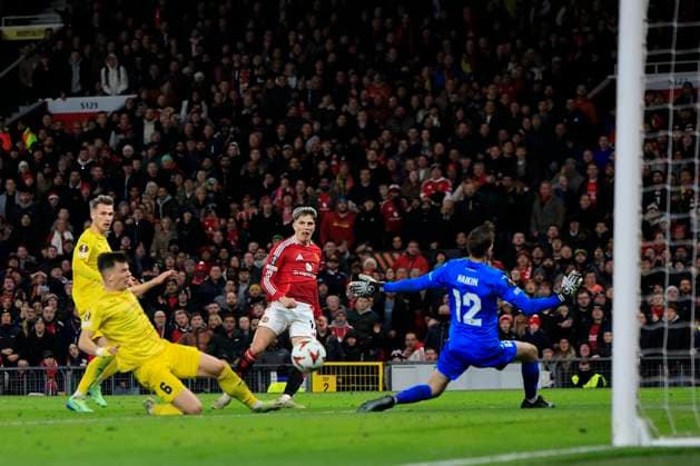 Manchester United, ManU v Bodo Glimt Europa League 28 11 2024. Matchday 5 of 8 Alejandro Garnacho (17) of Manchester United has a shot on goal during the Europa League match between Manchester United and Bodo Glimt at Old Trafford, Manchester, England on 28 November 2024. Manchester Old Trafford Greater Manchester England Editorial use only , Copyright: xConorxMolloyx PSI-20898-0068