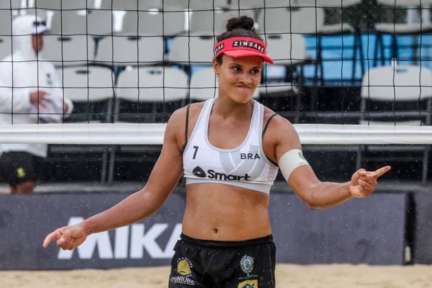 (241129) -- LAGUNA, Nov. 29, 2024 -- Taina Silva Bigi of Brazil celebrates after scoring a point during the women s pool C match between Brazil and the United States at the 2024 Volleyball World Beach Pro Tour Challenge in Laguna Province, the Philippines, Nov. 29, 2024. ) (SP)PHILIPPINES-LAGUNA PROVINCE-VOLLEYBALL WORLD BEACH PRO TOUR CHALLENGE RouellexUmali 